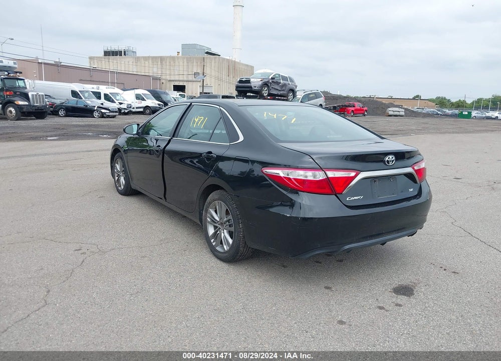 2015 TOYOTA CAMRY SE VIN: 4T1BF1FK2FU007910