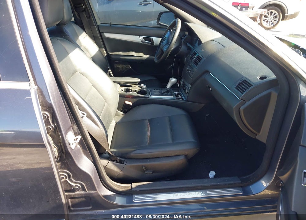 2008 MERCEDES-BENZ C 300 LUXURY/SPORT VIN: WDDGF54X08F079654