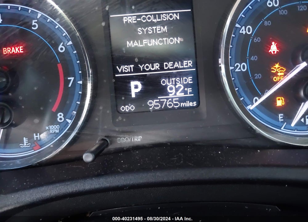 2019 TOYOTA COROLLA LE VIN: 2T1BURHE3KC232697