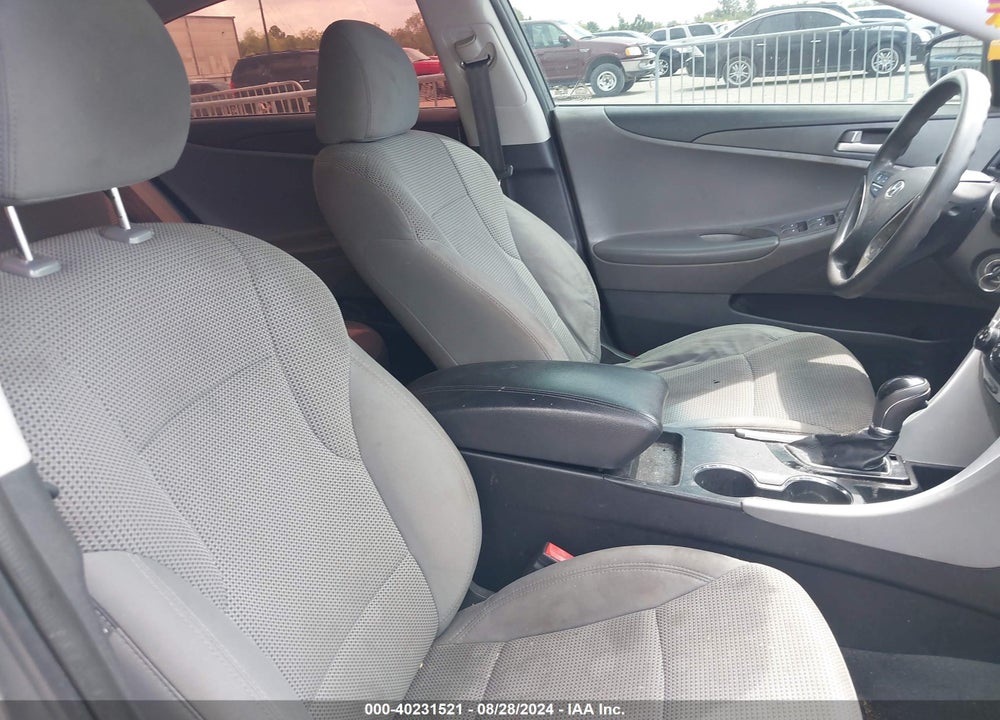 2014 HYUNDAI SONATA GLS VIN: 5NPEB4AC5EH906591
