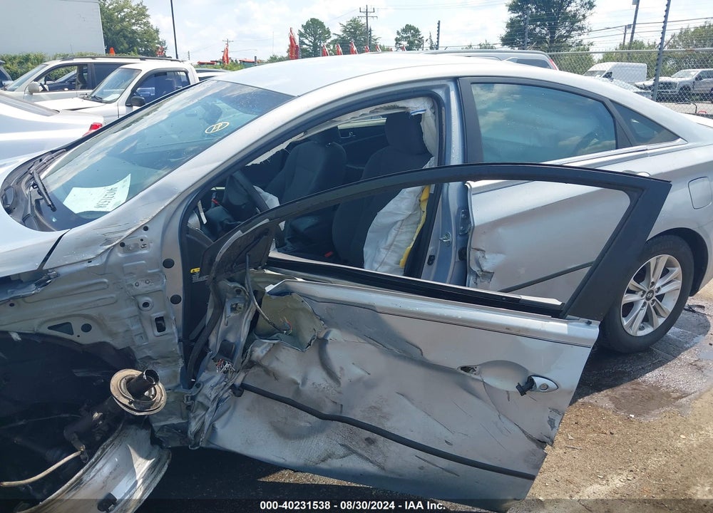 2013 HYUNDAI SONATA GLS VIN: 5NPEB4AC9DH722821