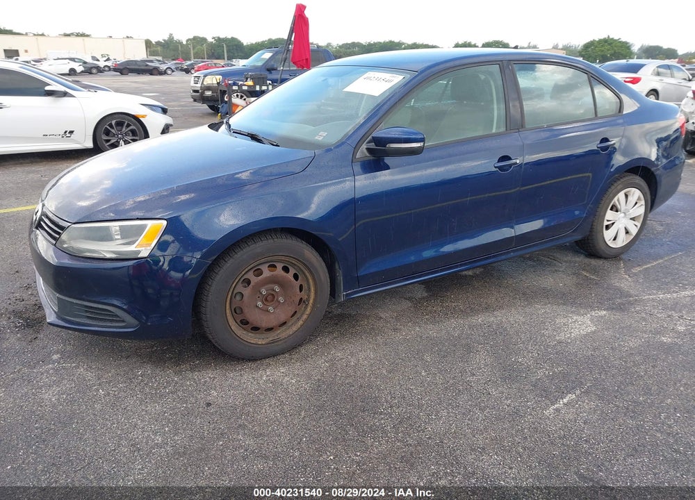 2014 VOLKSWAGEN JETTA 1.8T SE VIN: 3VWD17AJ3EM402028