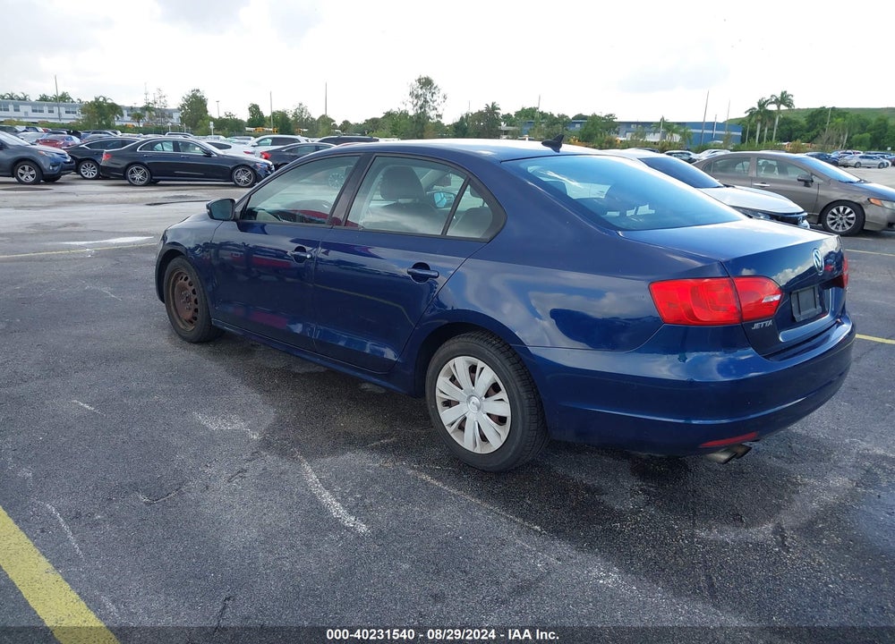 2014 VOLKSWAGEN JETTA 1.8T SE VIN: 3VWD17AJ3EM402028