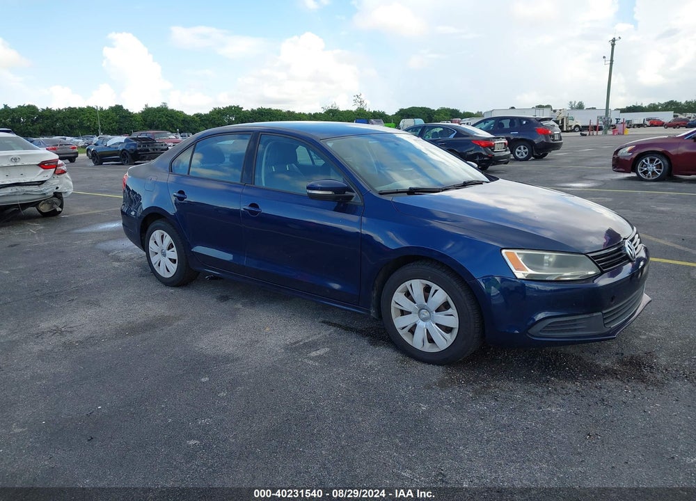 2014 VOLKSWAGEN JETTA 1.8T SE VIN: 3VWD17AJ3EM402028