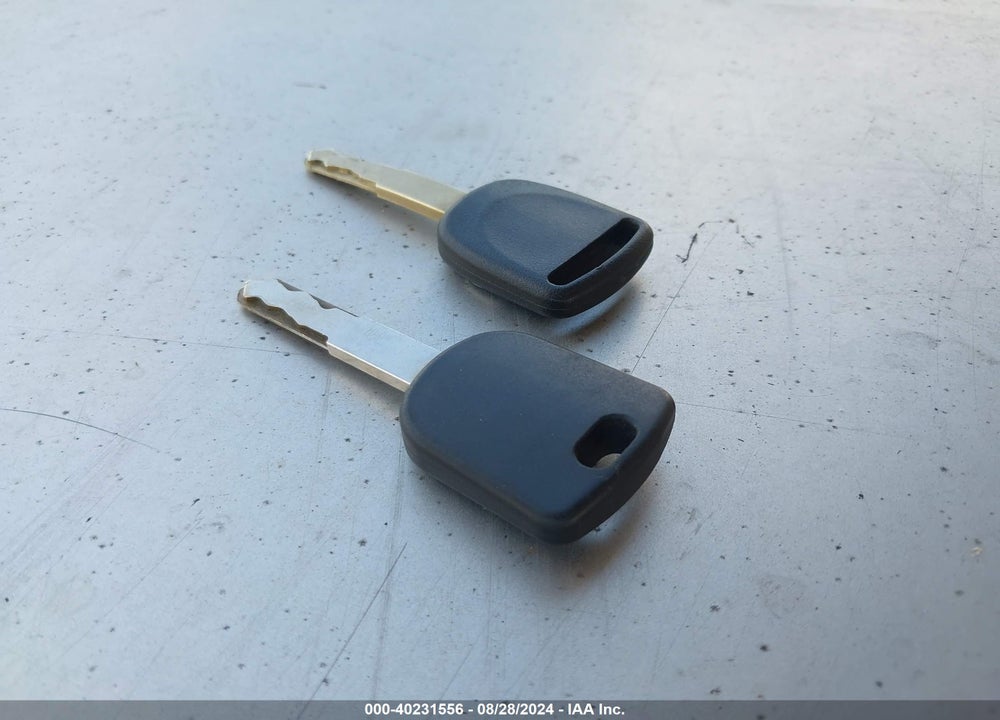 2003 HONDA CIVIC LX VIN: 2HGES16543H551140