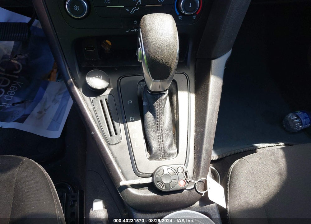2018 FORD FOCUS S VIN: 1FADP3E27JL313058