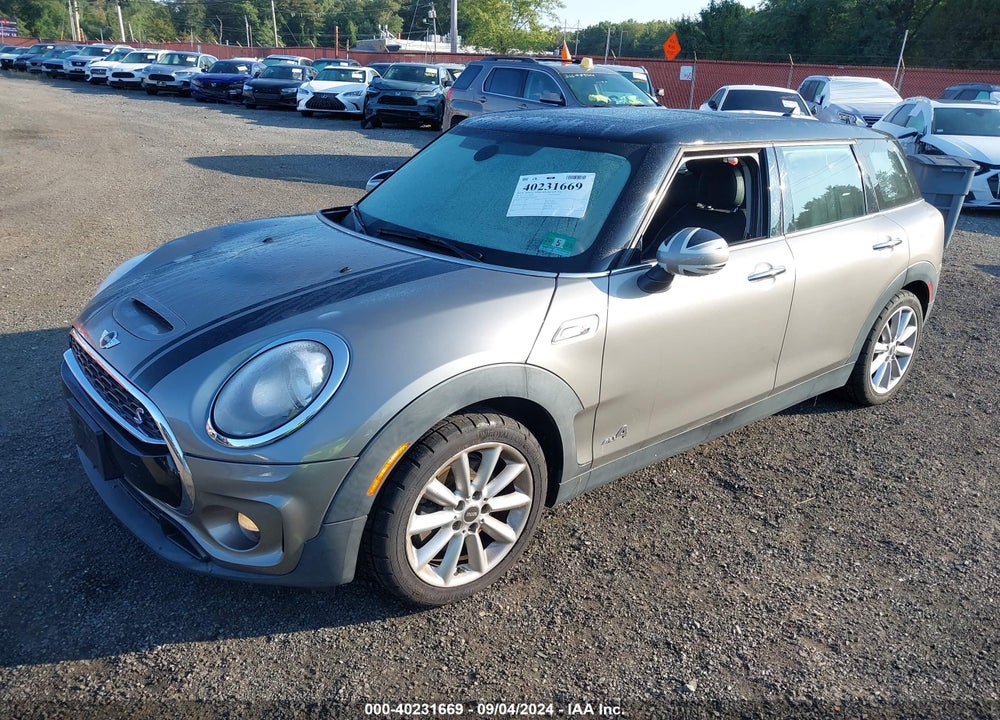 2017 MINI CLUBMAN COOPER S VIN: WMWLU5C52H2E81262