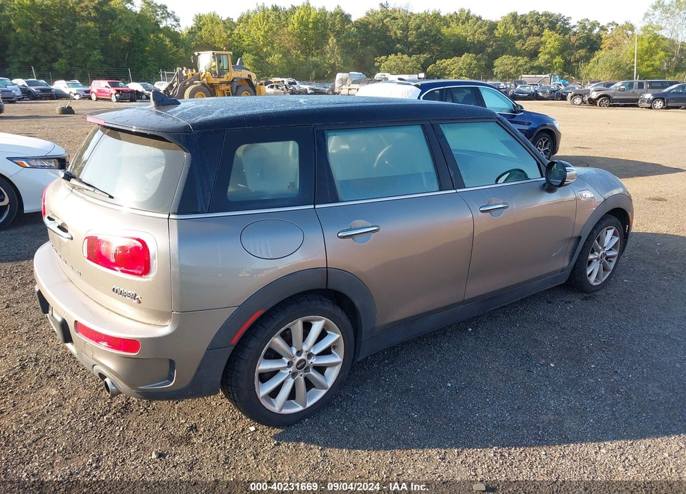 2017 MINI CLUBMAN COOPER S VIN: WMWLU5C52H2E81262