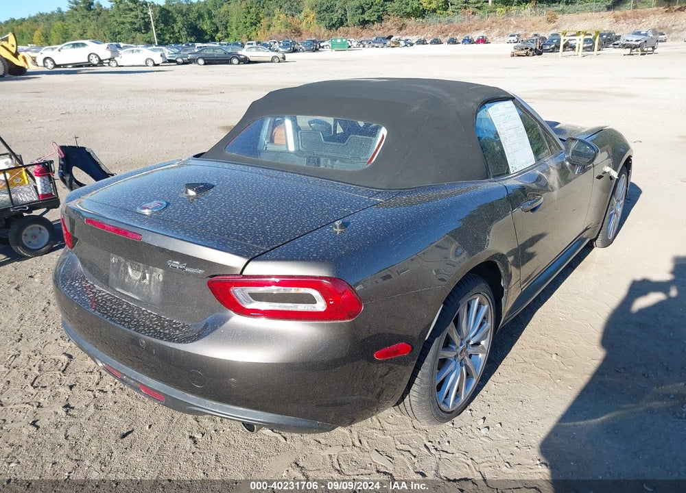 2017 FIAT 124 SPIDER LUSSO VIN: JC1NFAEK1H0125019