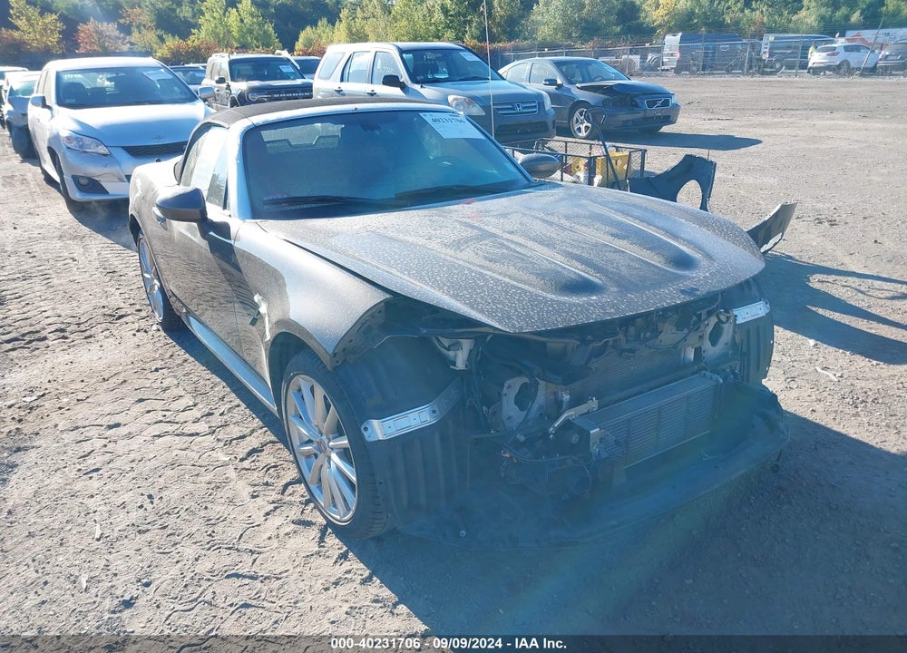 2017 FIAT 124 SPIDER LUSSO VIN: JC1NFAEK1H0125019