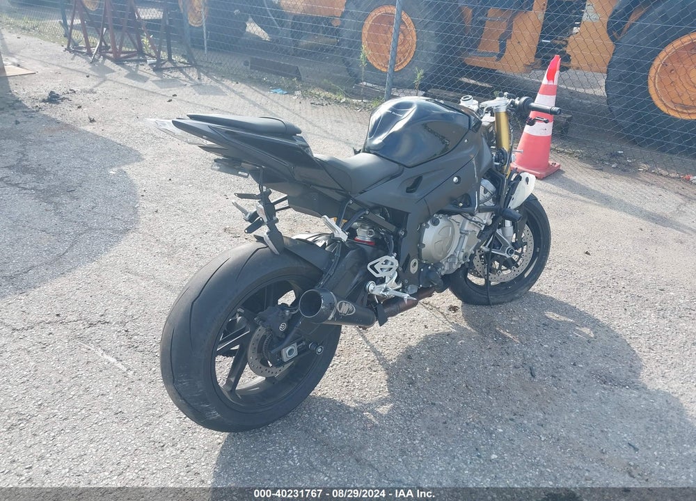 2016 BMW S 1000 RR VIN: WB10D2103GZ353754