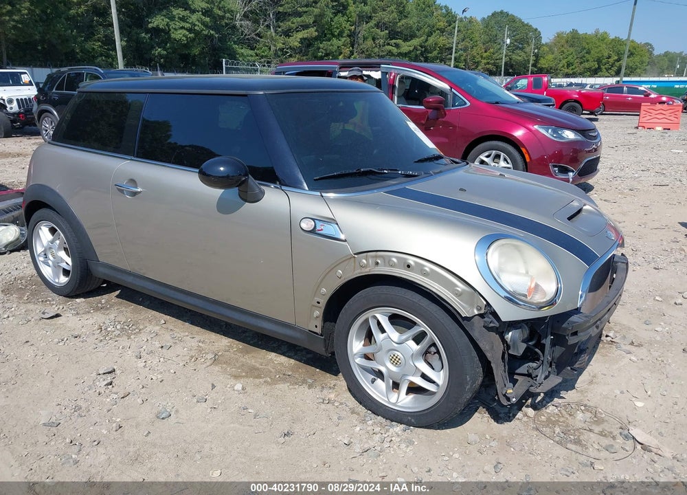 2007 MINI COOPER S VIN: WMWMF73587TL91646