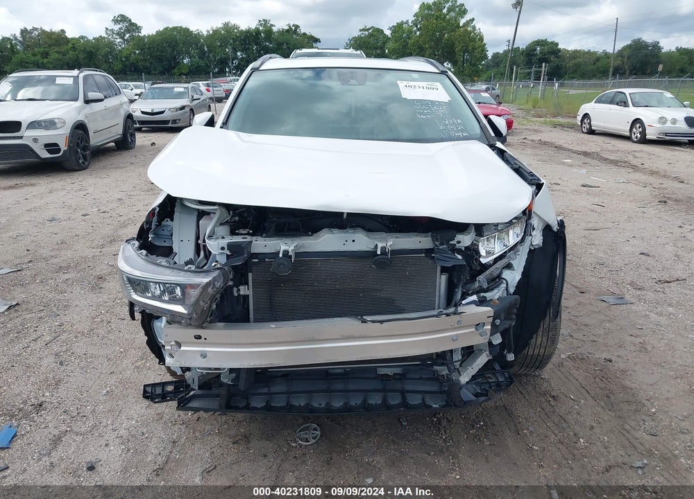 2021 TOYOTA RAV4 XLE VIN: 2T3W1RFV6MC104428