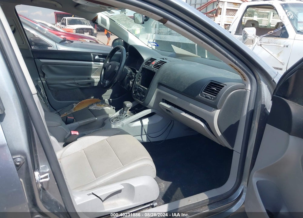 2008 VOLKSWAGEN JETTA SE/SEL VIN: 3VWRM71K88M181519