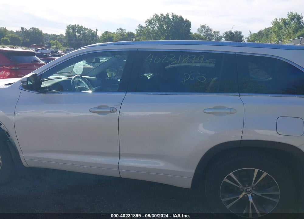 2016 TOYOTA HIGHLANDER XLE V6 VIN: 5TDJKRFH5GS225554