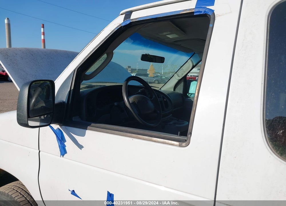 2004 FORD E-350 SUPER DUTY CHATEAU/XL/XLT VIN: 1FBNE31L74HB25347