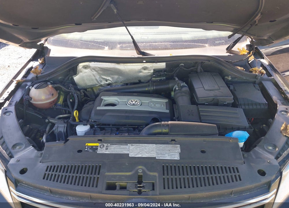 2015 VOLKSWAGEN TIGUAN SE VIN: WVGBV7AX0FW507321