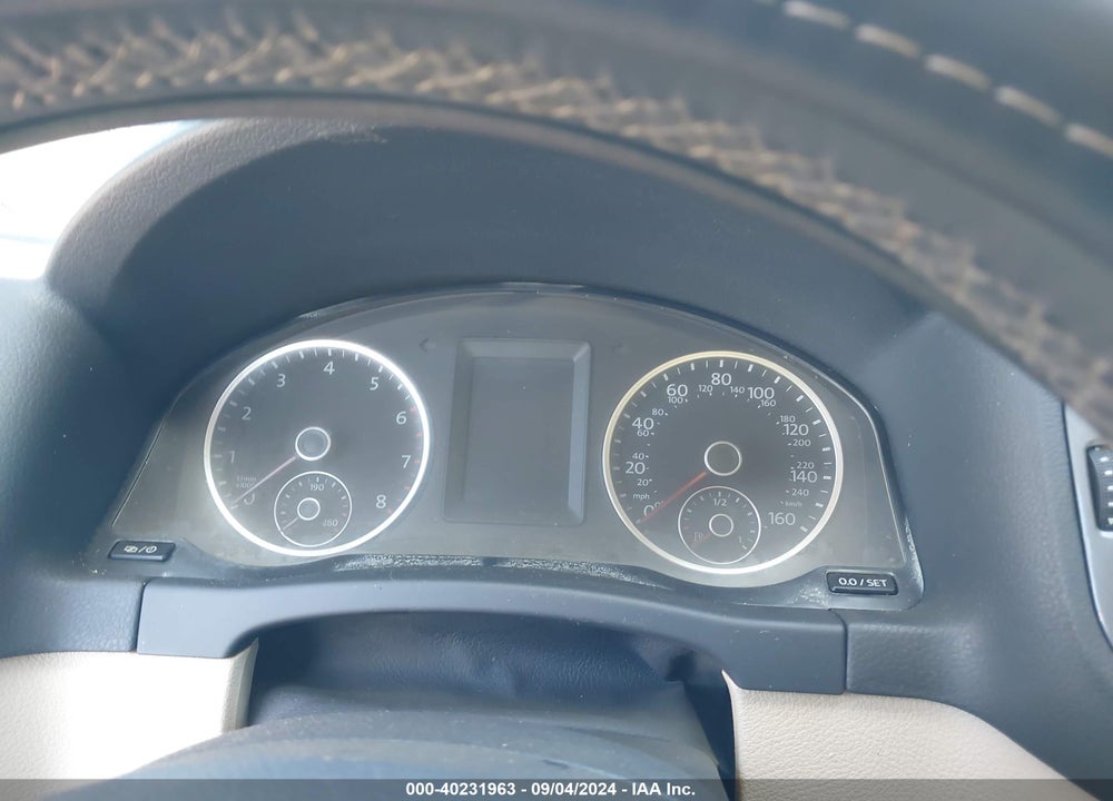 2015 VOLKSWAGEN TIGUAN SE VIN: WVGBV7AX0FW507321