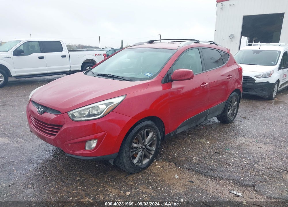 2015 HYUNDAI TUCSON SE VIN: KM8JU3AG2FU009978