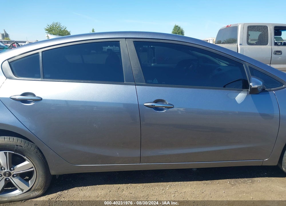 2018 KIA FORTE S VIN: 3KPFL4A7XJE273010