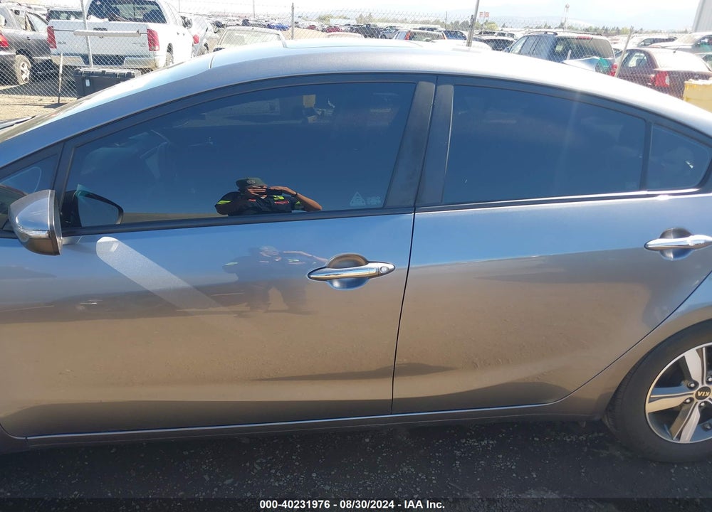 2018 KIA FORTE S VIN: 3KPFL4A7XJE273010