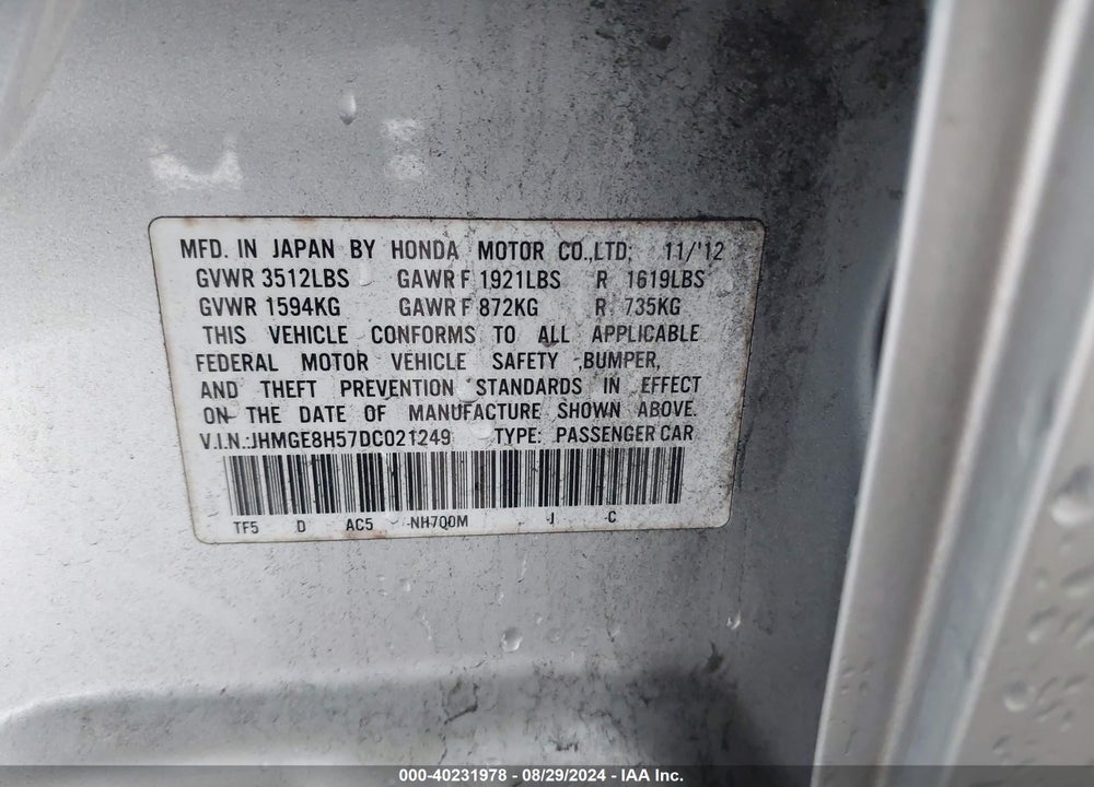 2013 HONDA FIT SPORT VIN: JHMGE8H57DC021249