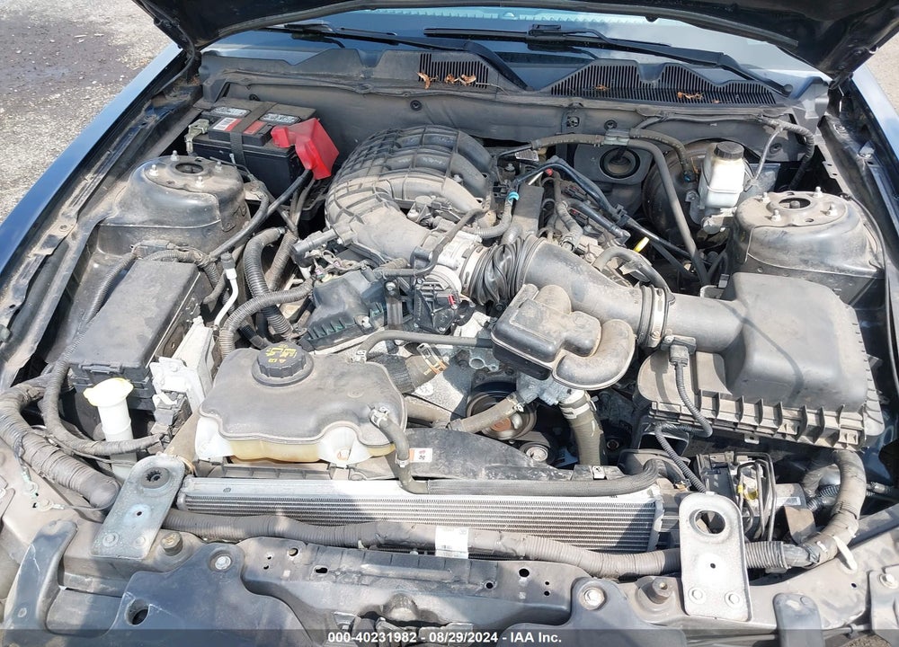 2014 FORD MUSTANG V6 VIN: 1ZVBP8AM2E5282086