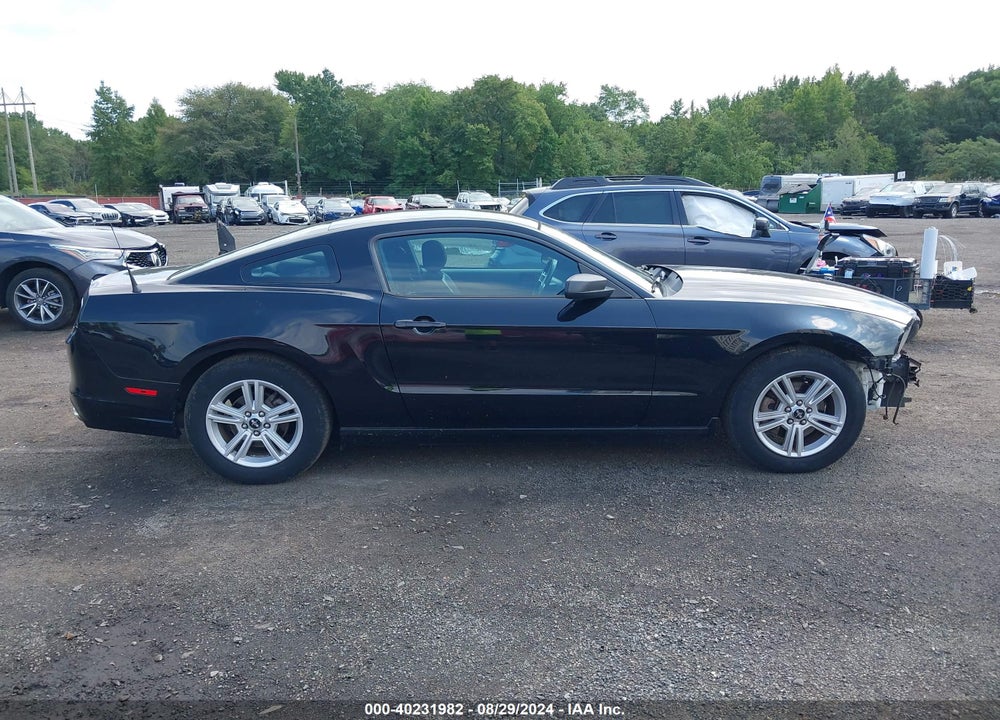 2014 FORD MUSTANG V6 VIN: 1ZVBP8AM2E5282086