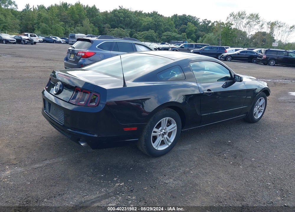 2014 FORD MUSTANG V6 VIN: 1ZVBP8AM2E5282086
