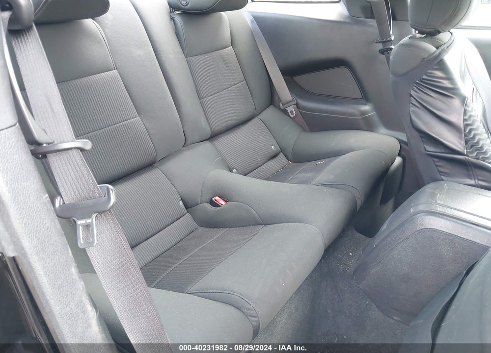 2014 FORD MUSTANG V6 VIN: 1ZVBP8AM2E5282086