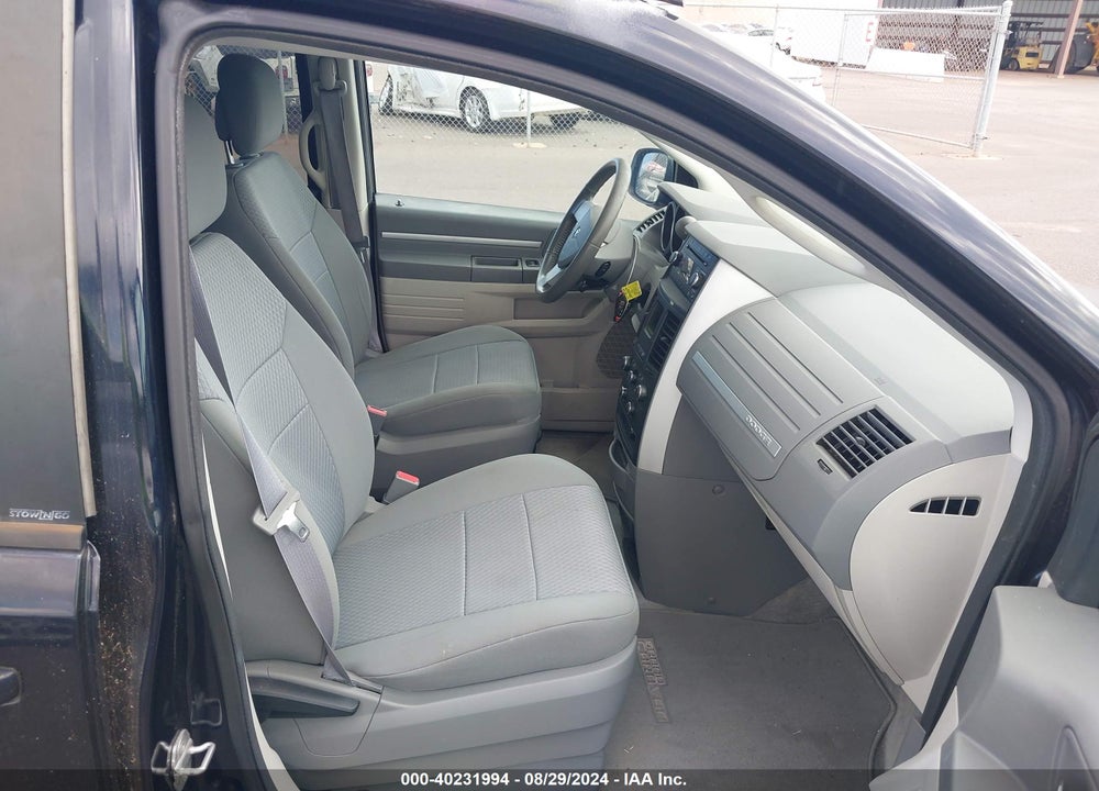 2010 DODGE GRAND CARAVAN HERO VIN: 2D4RN3D15AR342471