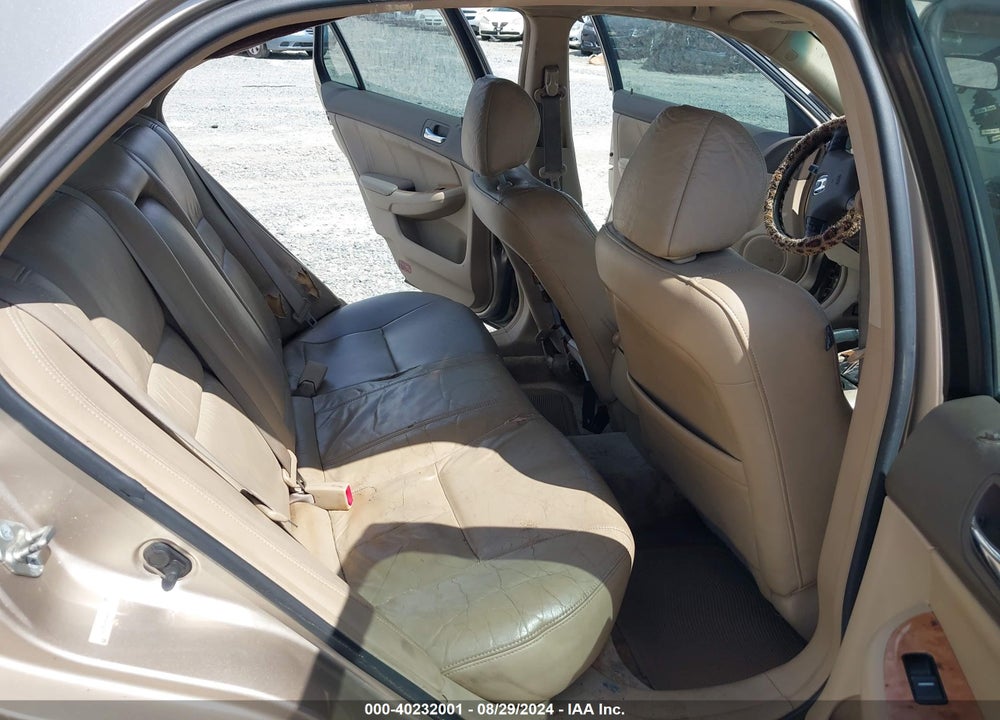 2004 HONDA ACCORD 2.4 EX VIN: 1HGCM56844A028588