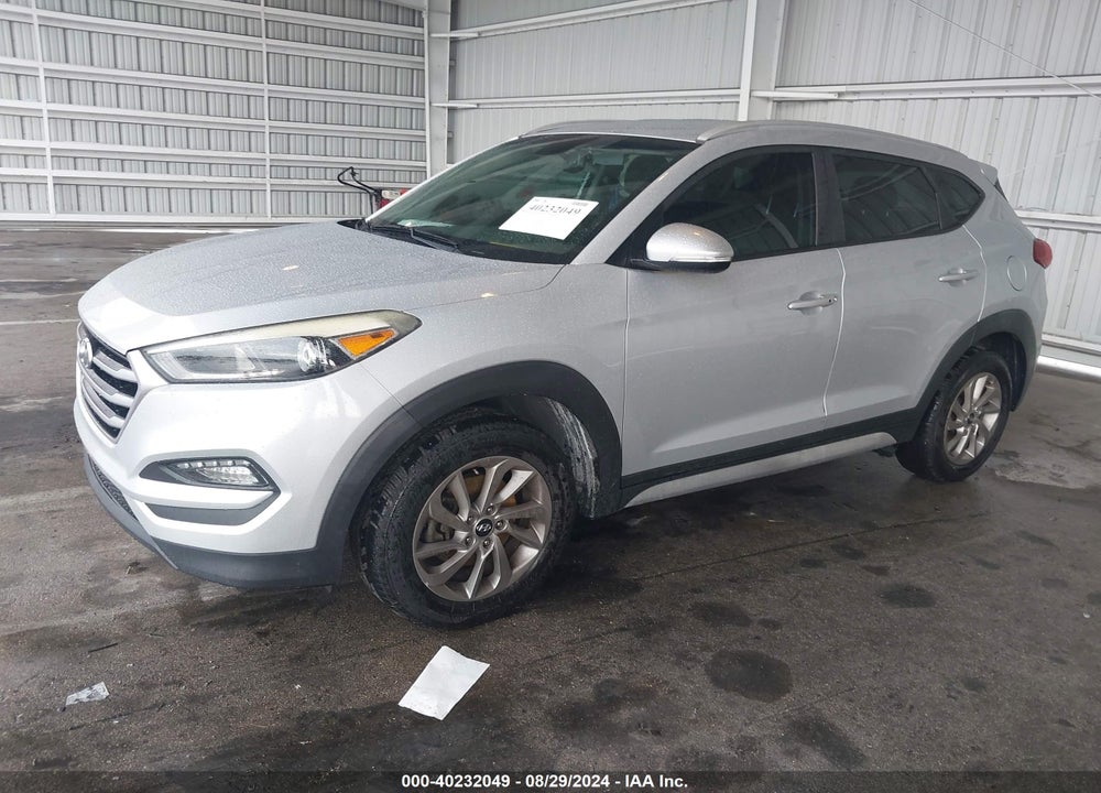 2017 HYUNDAI TUCSON VIN: KM8J33A40HU545565