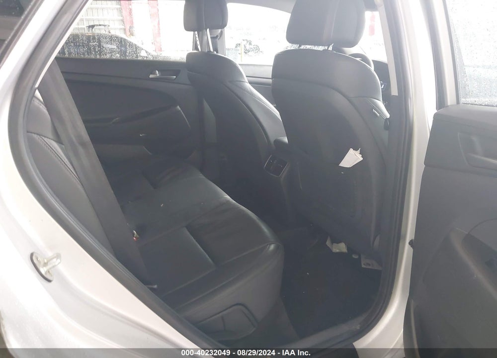 2017 HYUNDAI TUCSON VIN: KM8J33A40HU545565