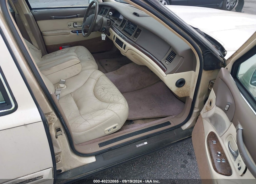 1997 LINCOLN TOWN CAR CARTIER VIN: 1LNLM83W9VY603548