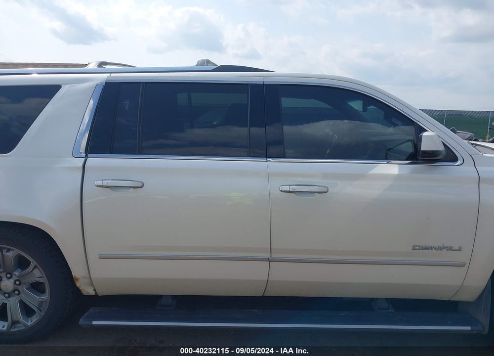 2015 GMC YUKON XL 1500 DENALI VIN: 1GKS2JKJ6FR624859