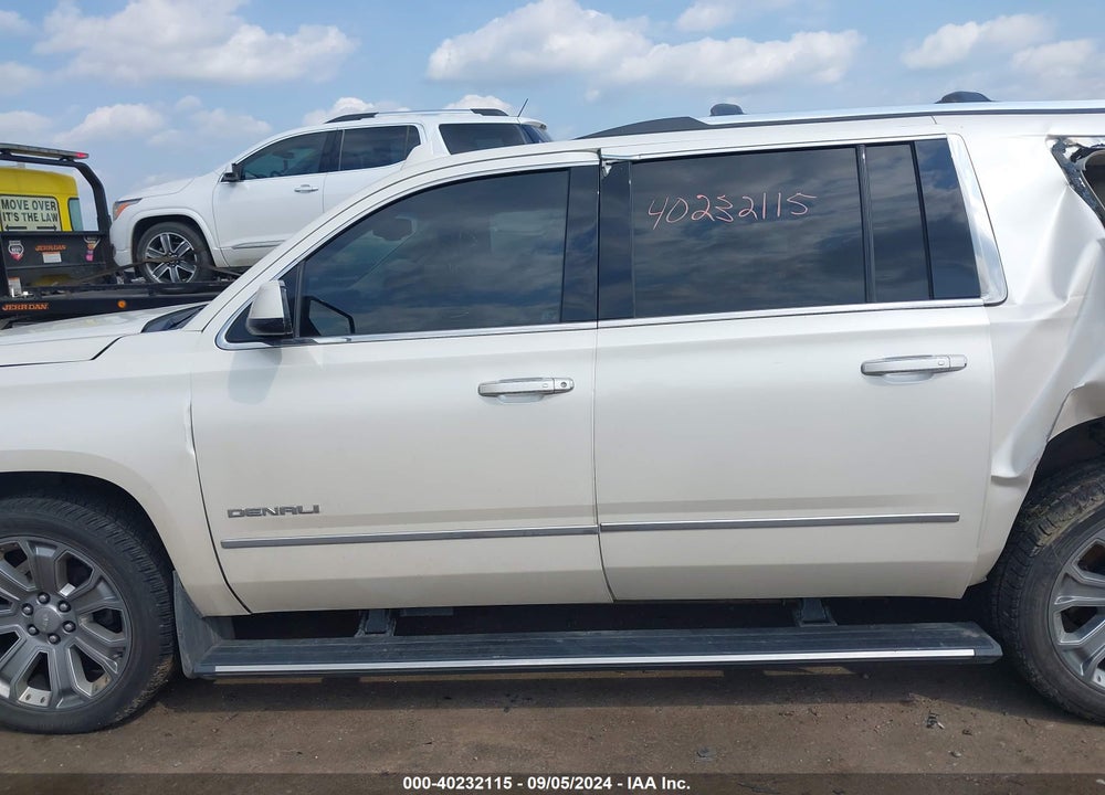 2015 GMC YUKON XL 1500 DENALI VIN: 1GKS2JKJ6FR624859
