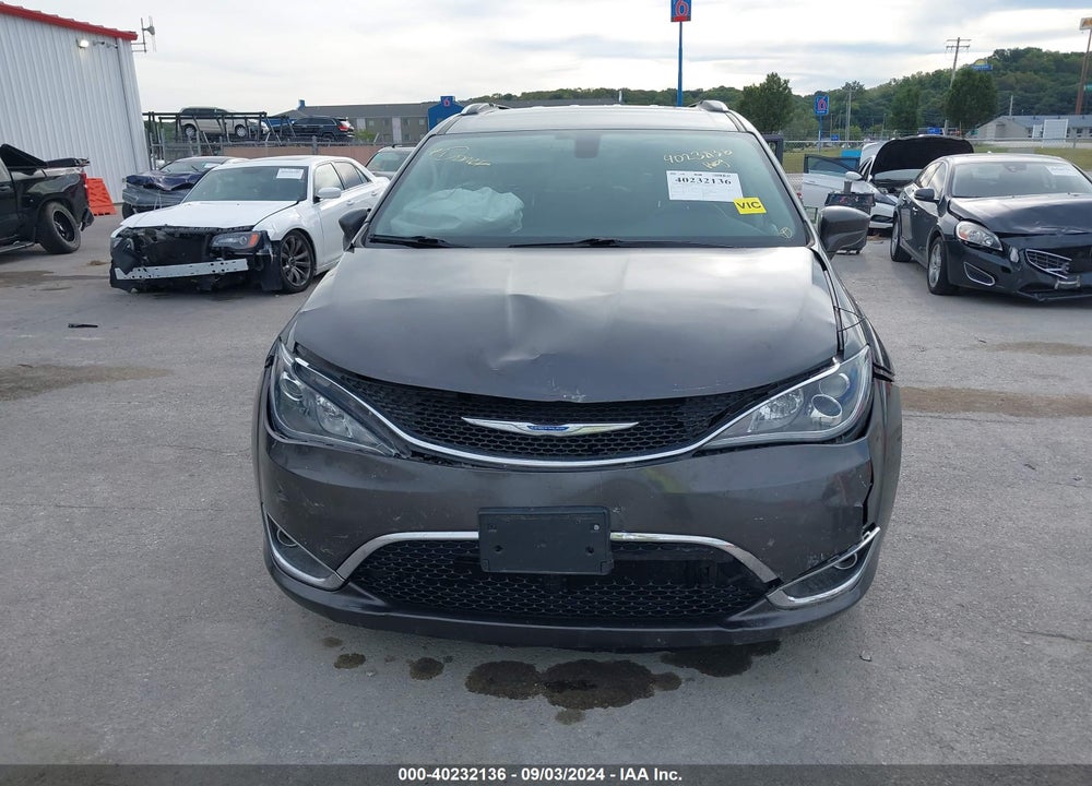 2018 CHRYSLER PACIFICA VIN: 2C4RC1BG1JR119147
