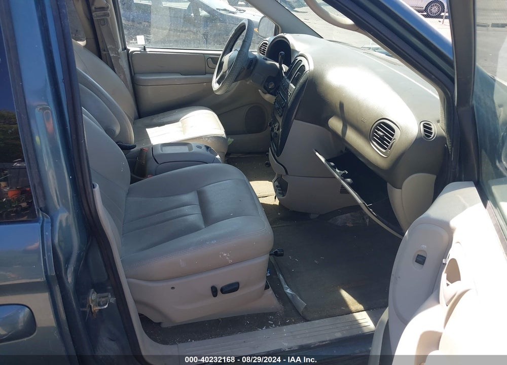 2007 DODGE GRAND CARAVAN SXT VIN: 2D4GP44L37R110663