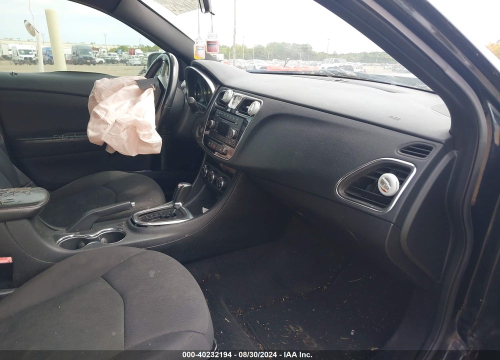 2012 CHRYSLER 200 VIN: 1C3CCBBB0CN189646
