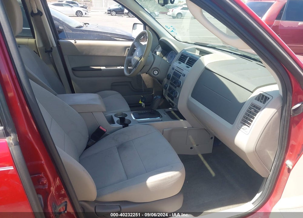 2011 FORD ESCAPE XLT VIN: 1FMCU9DG9BKA24636