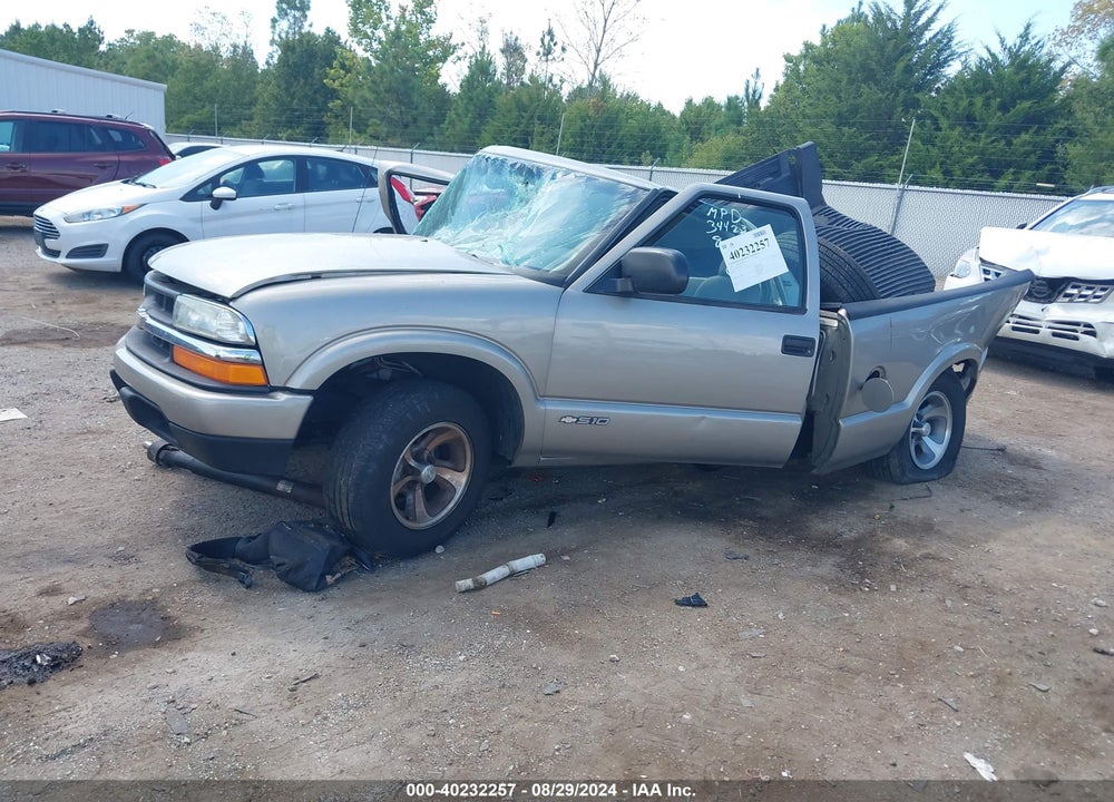 2003 CHEVROLET S-10 LS VIN: 1GCCS14X238257218