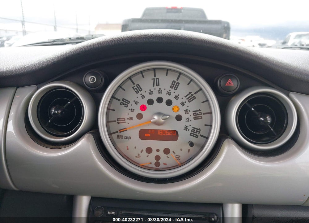 2003 MINI COOPER VIN: WMWRC334X3TC43588