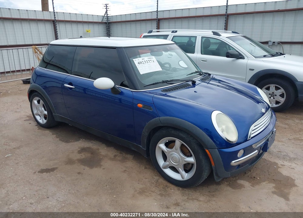 2003 MINI COOPER VIN: WMWRC334X3TC43588