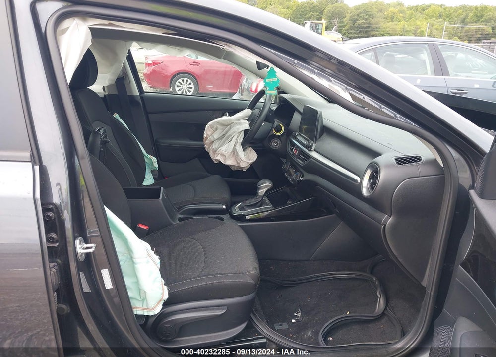 2019 KIA FORTE S VIN: 3KPF34AD9KE114261