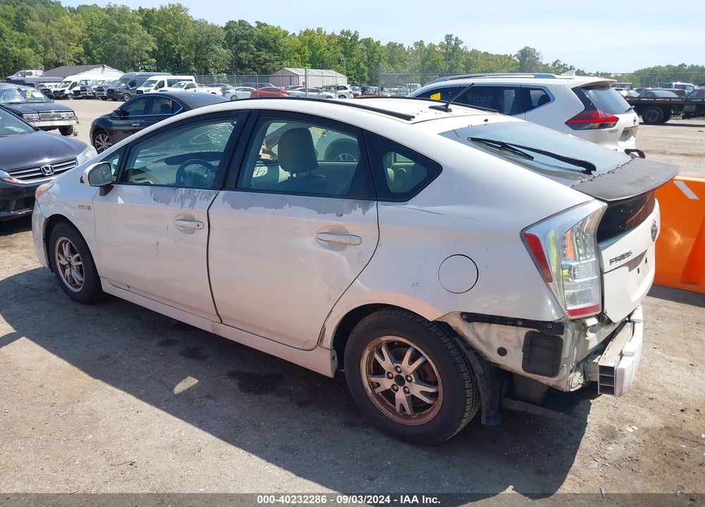 2010 TOYOTA PRIUS III VIN: JTDKN3DU5A0053982