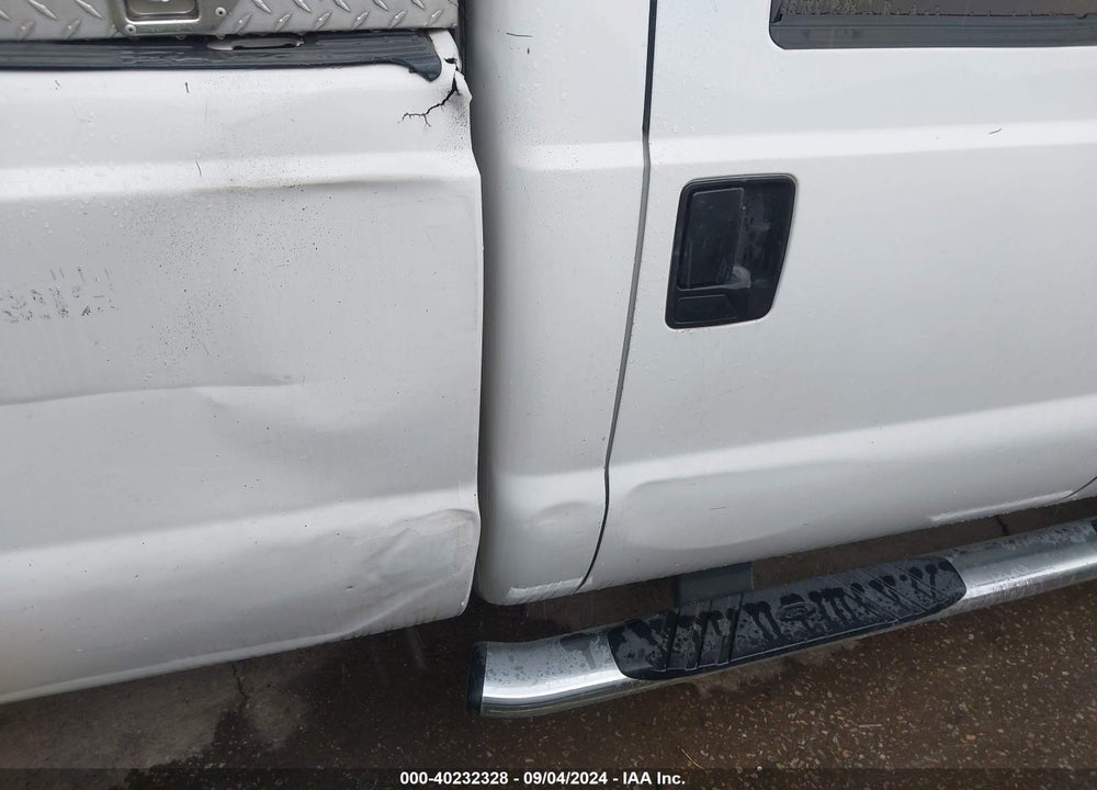 2006 FORD F-350 KING RANCH/LARIAT/XL/XLT VIN: 1FTWW305X6EA88542