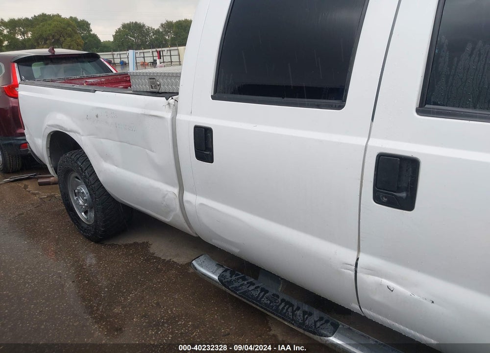 2006 FORD F-350 KING RANCH/LARIAT/XL/XLT VIN: 1FTWW305X6EA88542