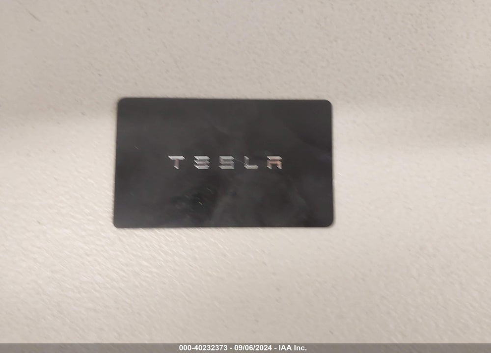 2018 TESLA MODEL S 100D/75D/P100D VIN: 5YJSA1E22JF297815
