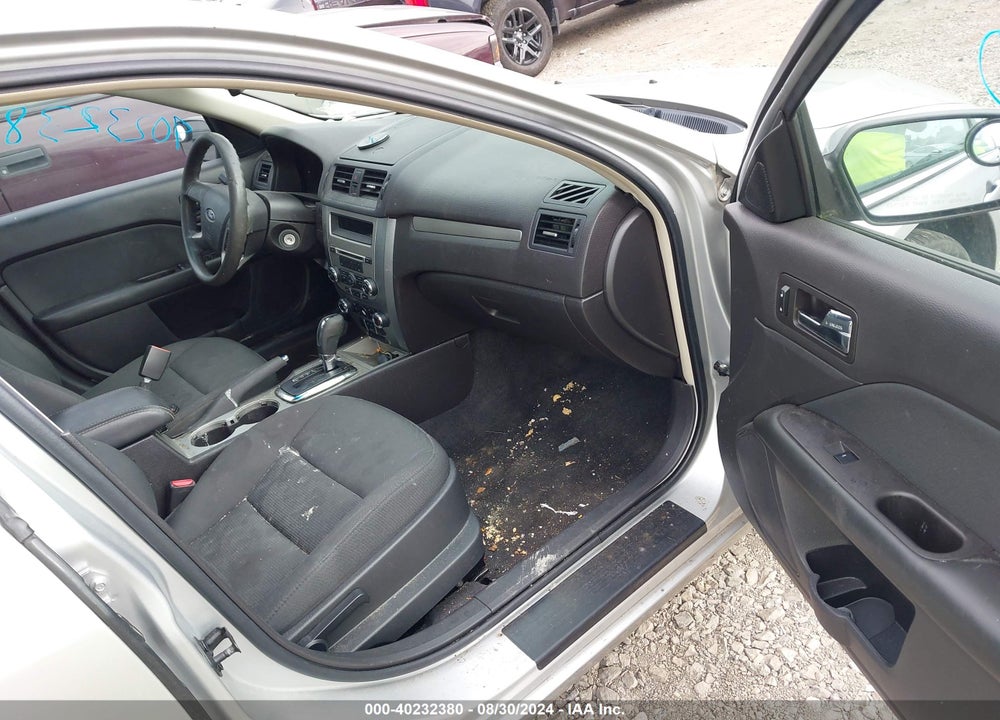 2010 FORD FUSION SE VIN: 3FAHP0HA2AR413850